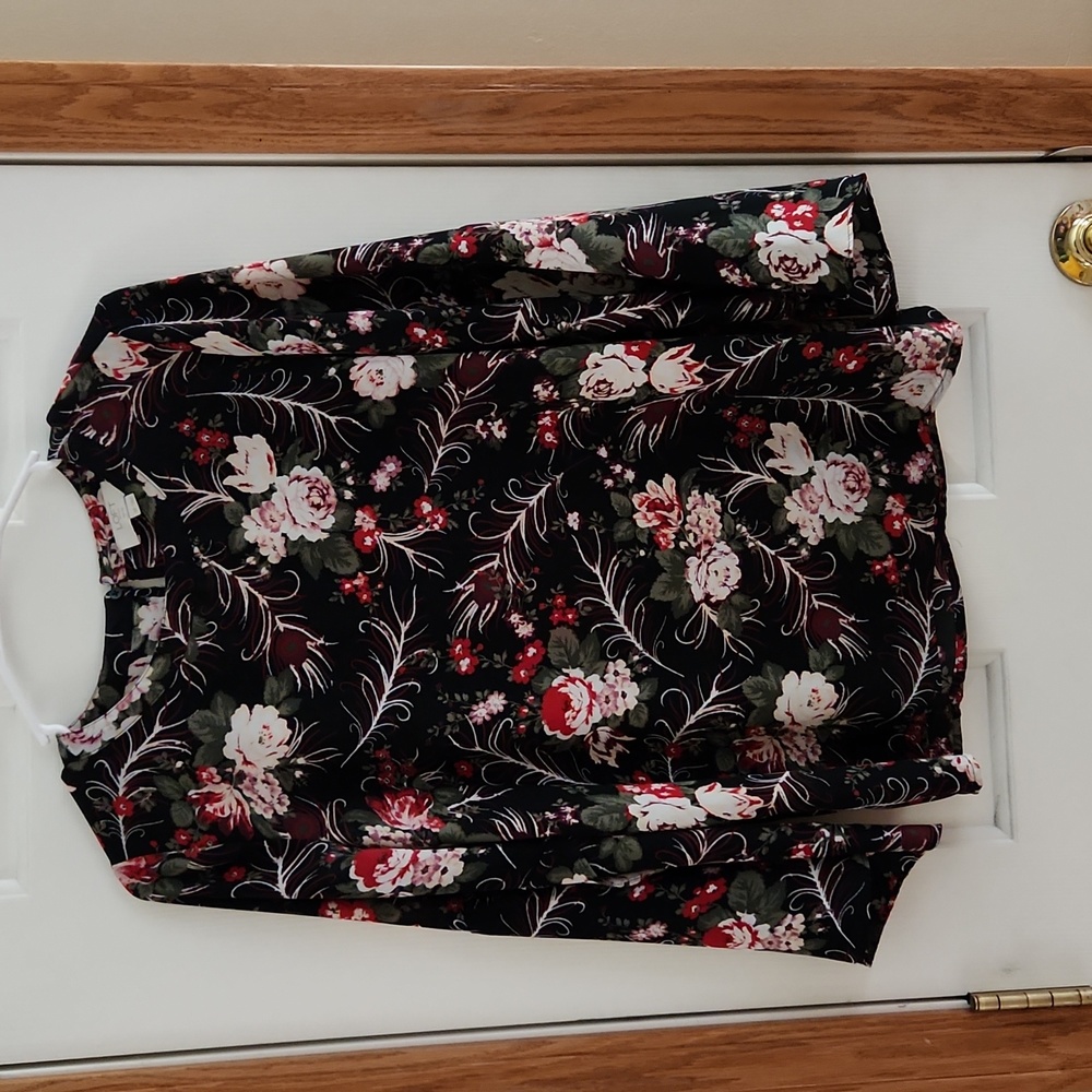Loft floral bell sleeve top